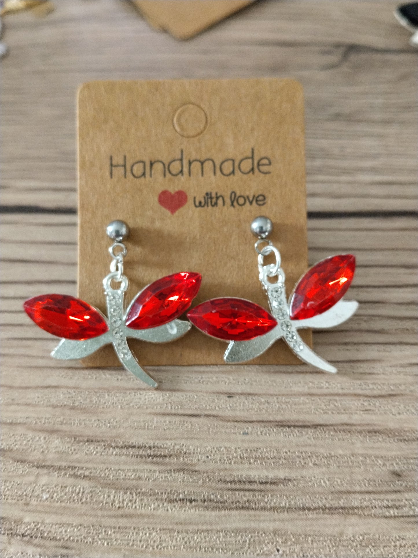 Boucle d'oreille libellule rouge