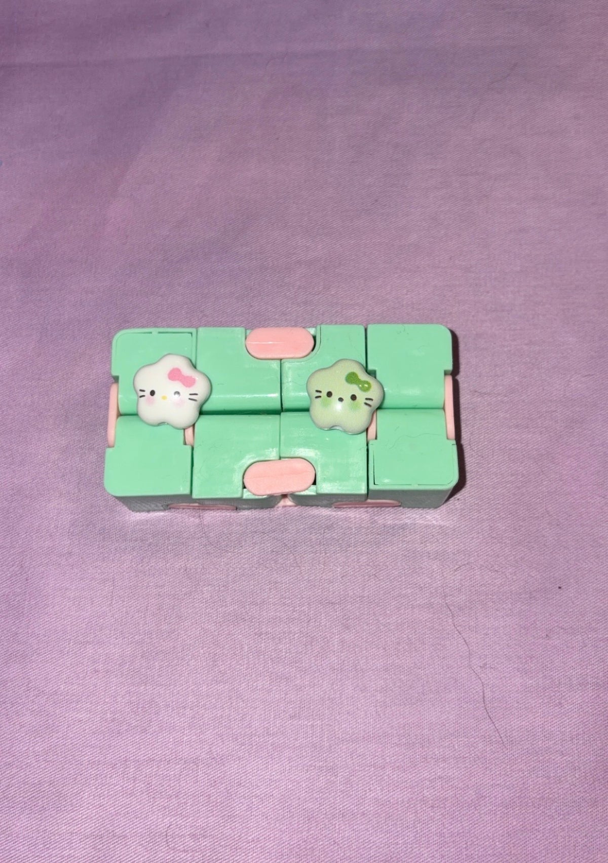 Cube infini satisfaisant