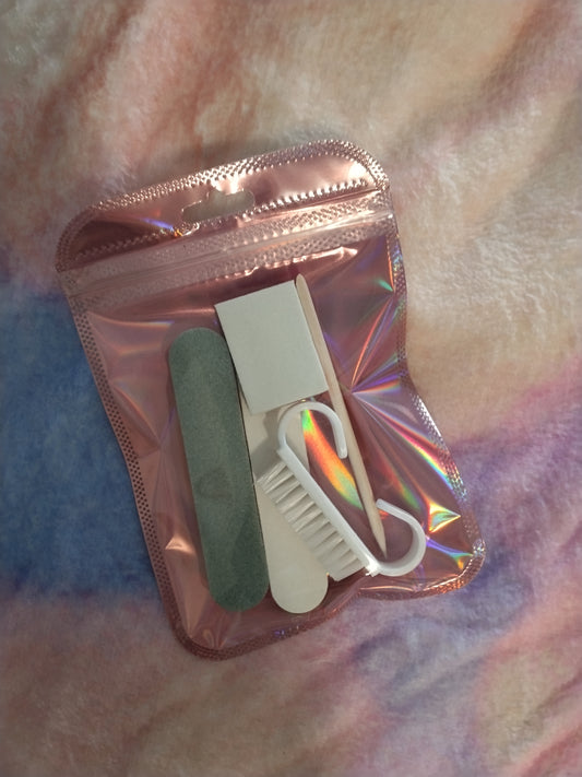 Kit manucure (pochette)