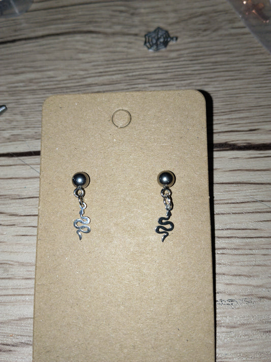 Boucle d'oreille serpent